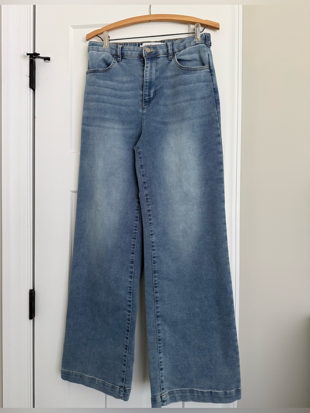 Tinseltown Wide Leg Jeans